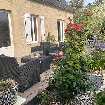 Le Doux Refuge Bed & Breakfast Esquay-sur-Seulles Eksteriør bilde