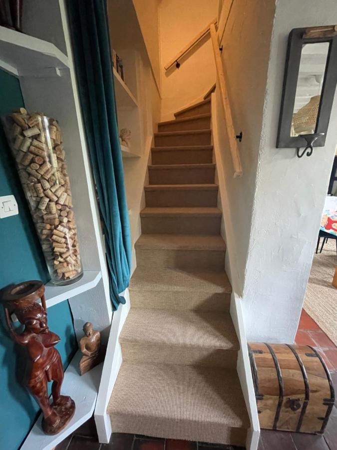 Le Doux Refuge Bed & Breakfast Esquay-sur-Seulles Eksteriør bilde