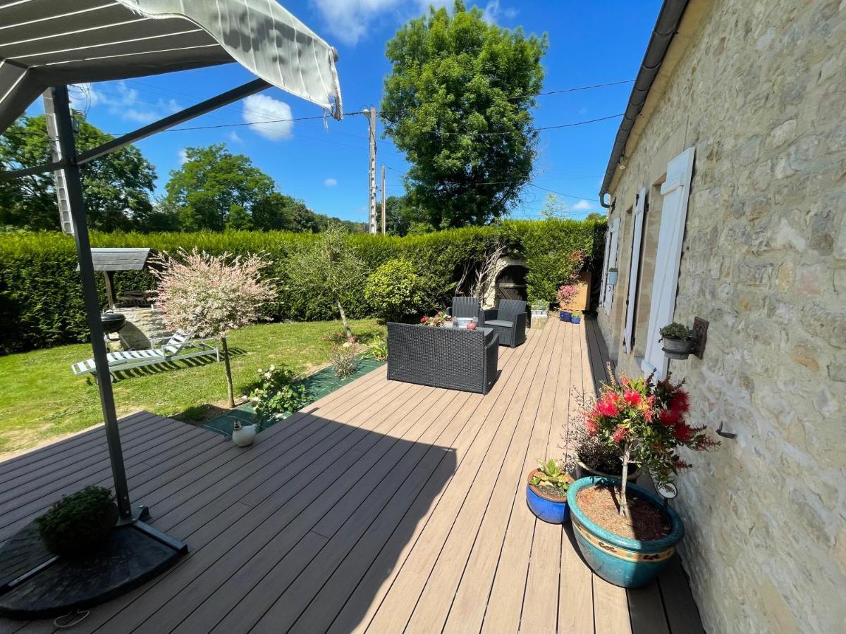 Le Doux Refuge Bed & Breakfast Esquay-sur-Seulles Eksteriør bilde