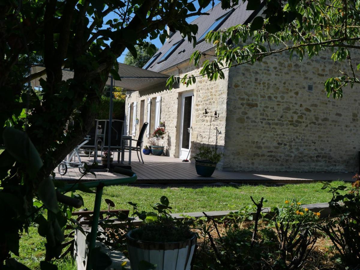 Le Doux Refuge Bed & Breakfast Esquay-sur-Seulles Eksteriør bilde
