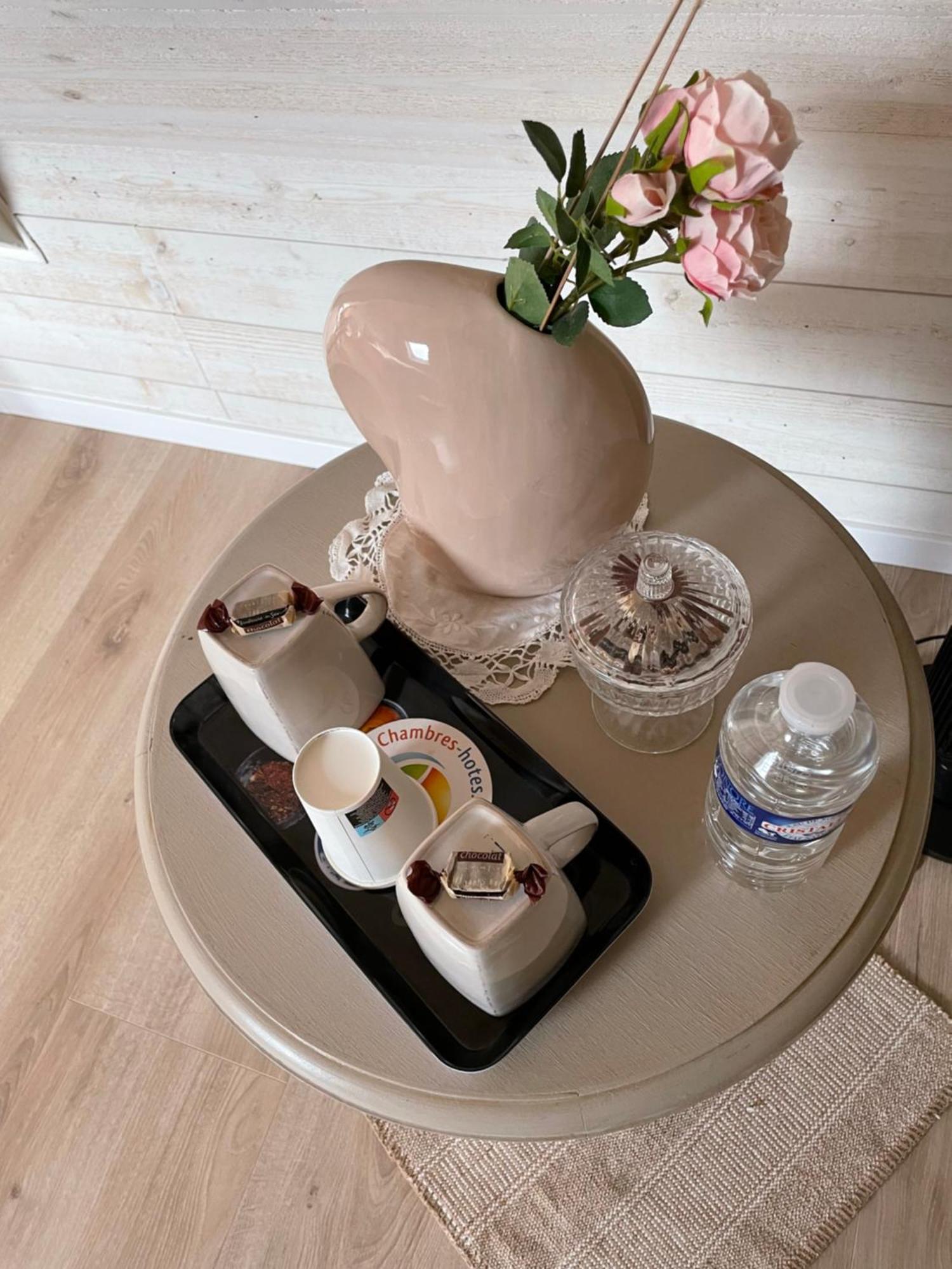 Le Doux Refuge Bed & Breakfast Esquay-sur-Seulles Eksteriør bilde