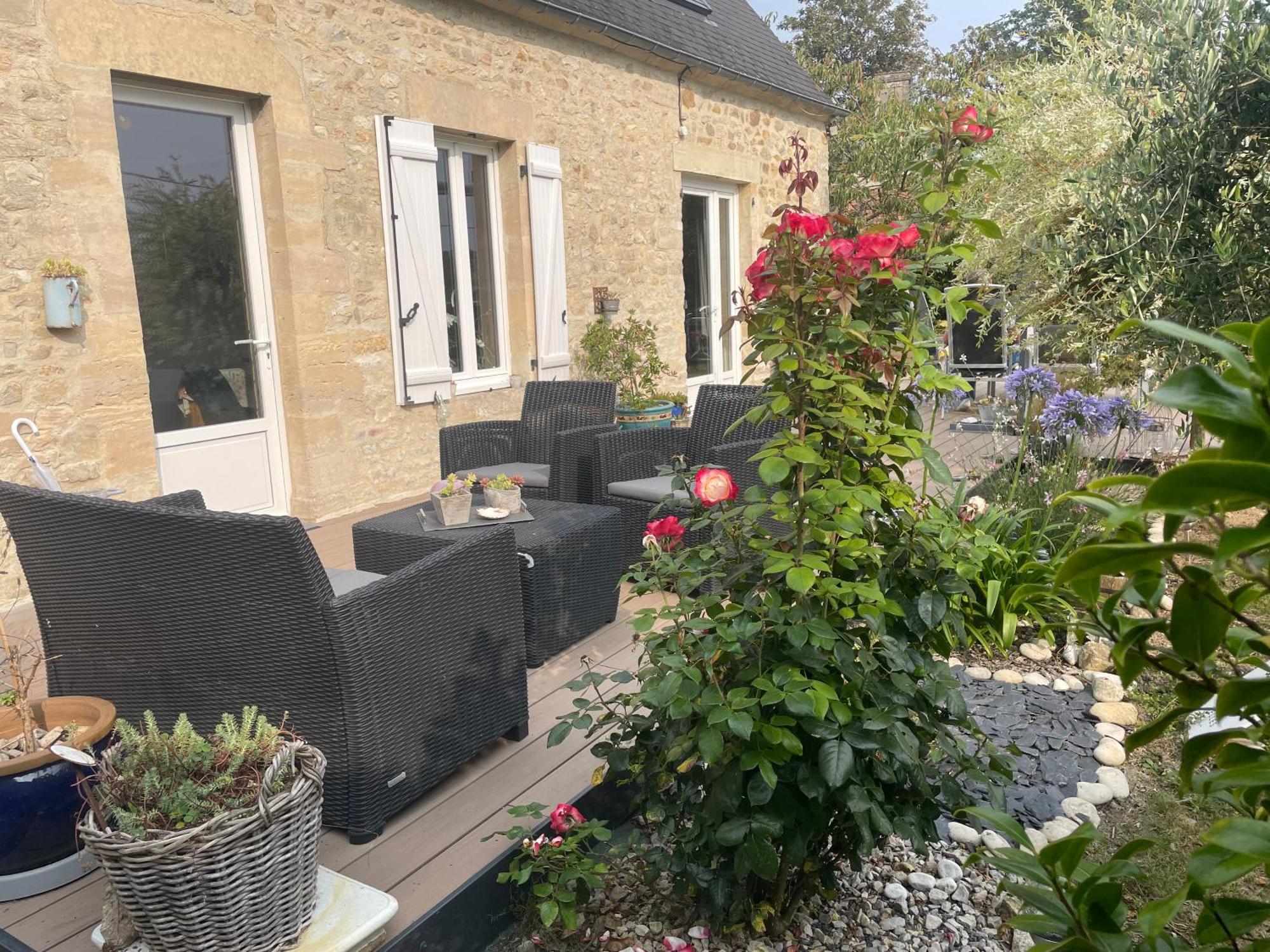 Le Doux Refuge Bed & Breakfast Esquay-sur-Seulles Eksteriør bilde